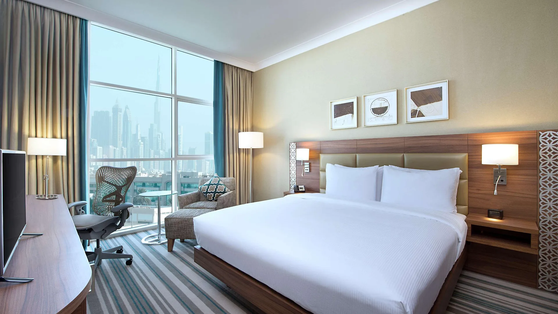 Hilton Garden Inn Dubai Al Mina - Jumeirah 4*,  Émirats arabes unis