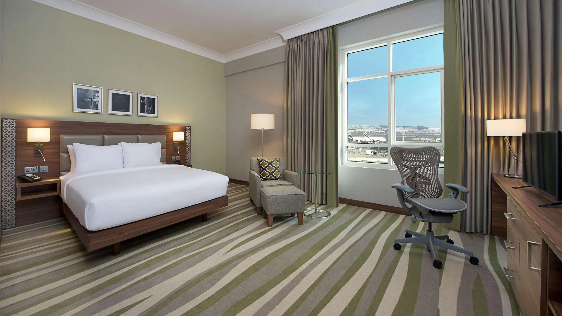 Hilton Garden Inn Dubai Al Mina - Jumeirah