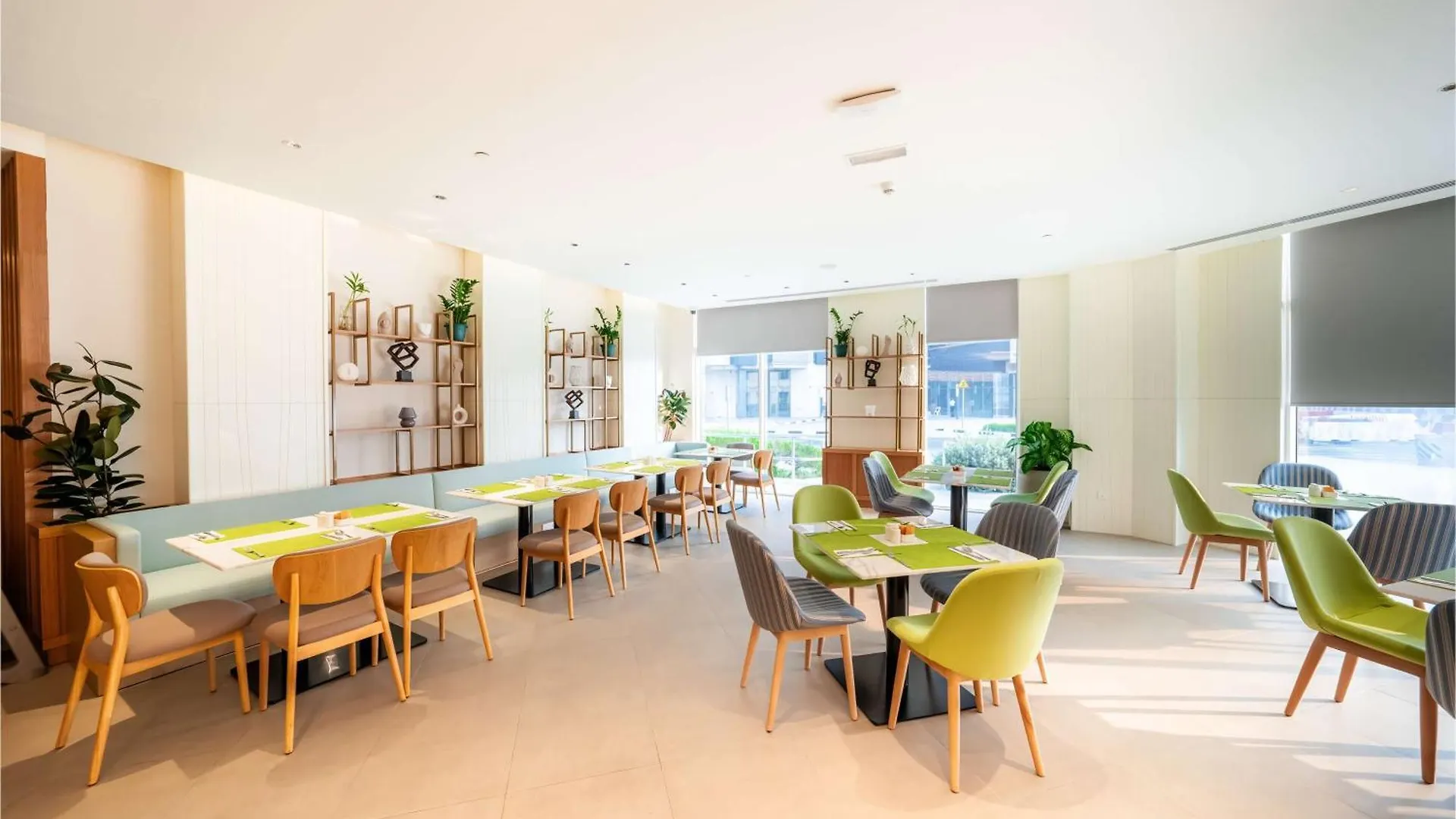 Hilton Garden Inn Dubai Jumeirah Hotel