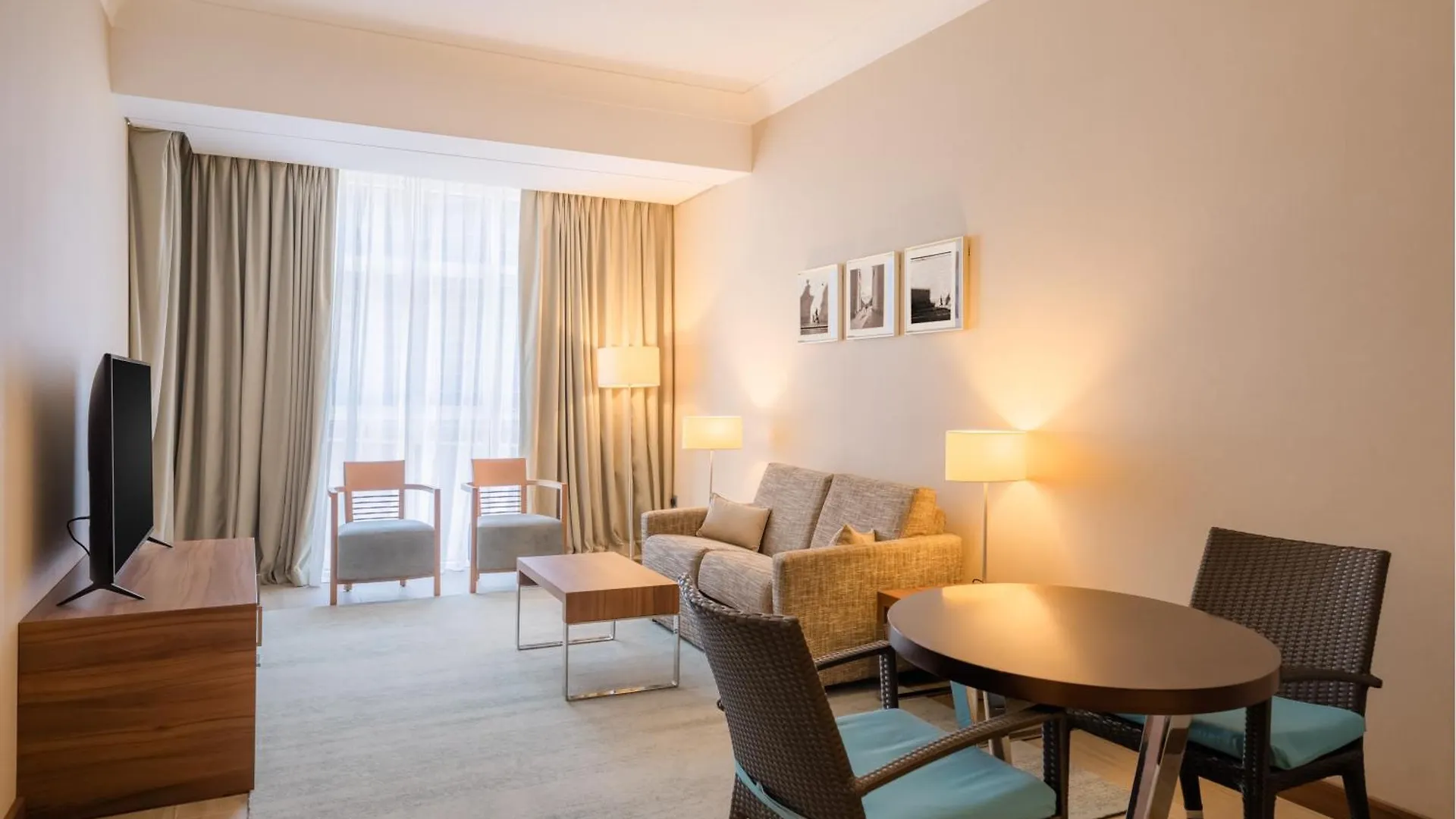 Hilton Garden Inn Dubai Jumeirah Hotel